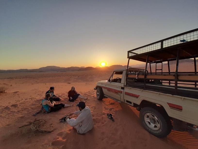 Wadi Rum Sands Camp Bagian luar foto