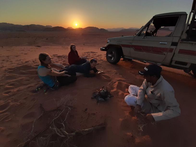 Wadi Rum Sands Camp Bagian luar foto